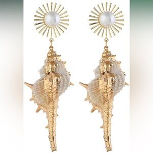Bohemian Gold and Cream Conch Shell Drop Earrings